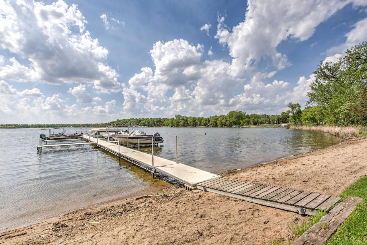 Вилла Clearwater Lake Getaway With Shared Pool And Boat Dock Annandale Экстерьер фото